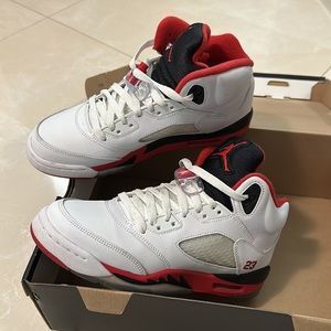 Air Jordan 5 Retro (GS) White/Fire Red/Black 6.5Y